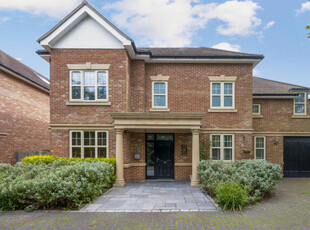 5 Bedroom Detached House For Sale In Surbiton, Surrey