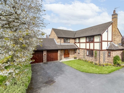 5 bedroom detached house for sale in Swallow Drive, Pool In Wharfedale, Otley, LS21