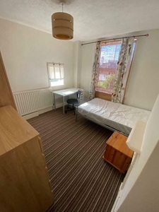 5 bedroom detached house to rent Loughborough, LE11 3BA