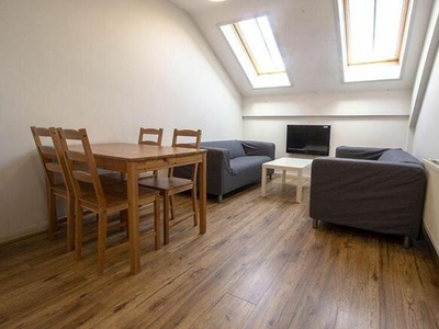 5 Bedroom Flat For Rent In Mansfield Road, Nottingham