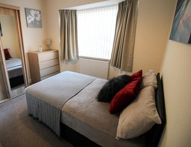 5 Bedroom House Share For Rent In Rotherham, South Yorkshire