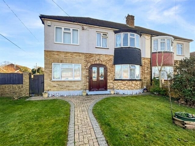 5 Bedroom Semi-detached House For Sale In Chatham, Kent