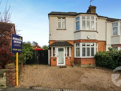 5 Bedroom Semi-detached House For Sale In London