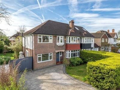 5 Bedroom Semi-detached House For Sale In Walton-on-thames