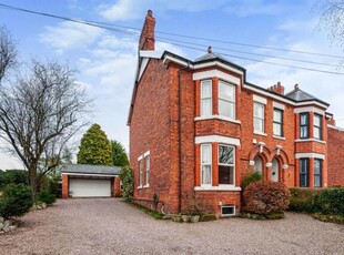 5 Bedroom Semi-detached House For Sale In Winsford