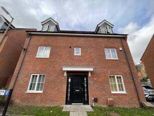 6 Bedroom Detached House For Rent In Hatfield