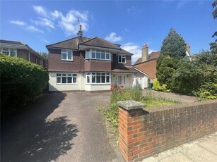 6 Bedroom Detached House For Rent In London