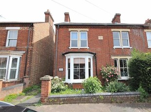 6 Bedroom Semi-detached House For Sale In Bedford, Bedfordshire