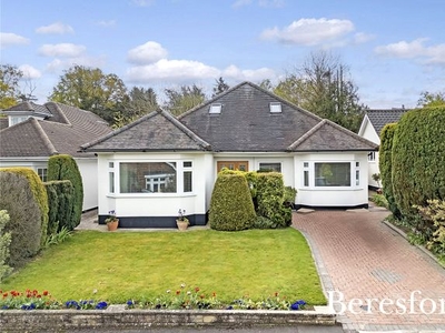 Bungalow for sale in Langley Drive, Brentwood CM14