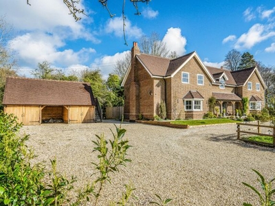 Country house for sale in Frieth Road, Marlow SL7