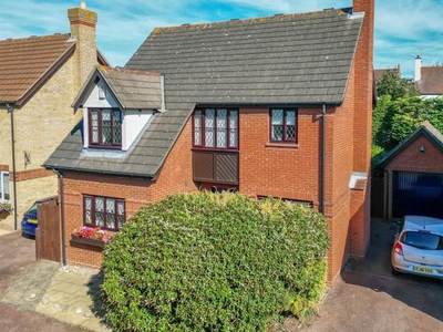 Detached house for sale in Alleyn Place, Westcliff-On-Sea SS0