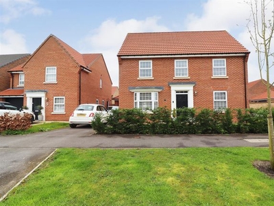 Detached house for sale in Greenfield Avenue, Hessle HU13