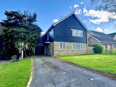 Detached house for sale in Mulberry Hill, Shenfield, Brentwood CM15