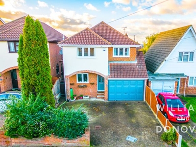 Detached house for sale in New Park Road, Benfleet SS7