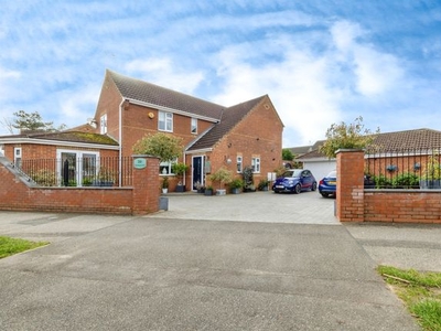 Detached house for sale in Turnbury Close, Lincoln LN6