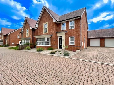 Detached house for sale in Visa View, Dunstable LU6