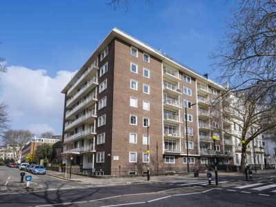 Flat for sale in Clarendon Place, Hyde Park Estate, London W2