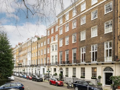 Flat for sale in Montagu Square, London W1H