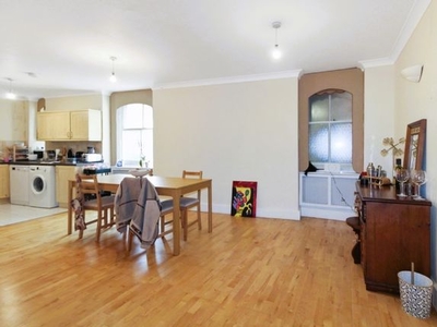 Flat for sale in Moscow Road, London W2