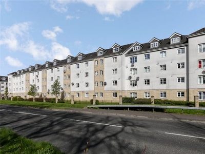 Flat for sale in Queens Crescent, Livingston, West Lothian EH54