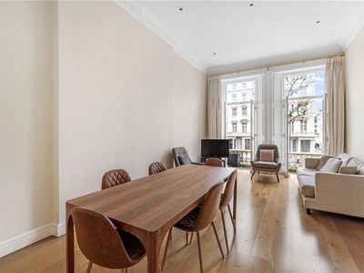 Flat for sale in Queens Gate, London SW7