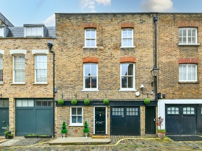 Mews house for sale in Sherlock Mews, London W1U