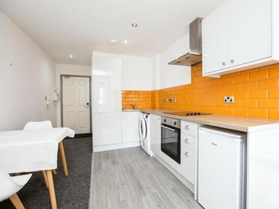 Studio Apartment For Rent In Halifax, West Yorkshire