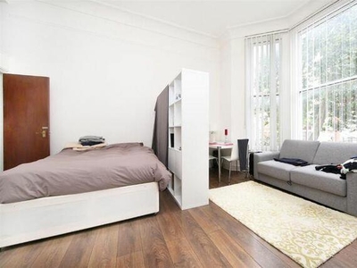 Studio Flat For Rent In West Hampstead