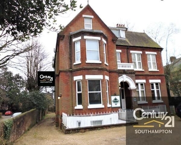 Studio Flat For Rent In Westwood Road, Southampton