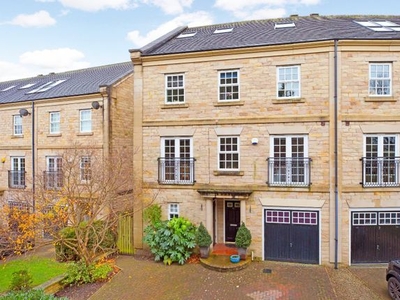 Town house for sale in Ron Lawton Crescent, Burley In Wharfedale, Ilkley LS29