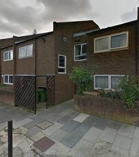 1 bedroom apartment for rent in Barton Close, London, SE15