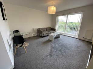 1 bedroom apartment for rent in The Waterfront, Sportcity, M11