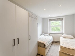 1 bedroom flat for rent in Harrow Road, Maida Vale, London, W9
