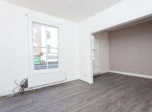 1 bedroom flat for rent in High Street, Walthamstow, London, E17