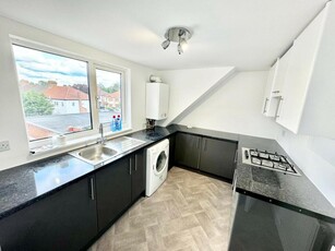 1 bedroom flat for rent in Hornchurch road, Hornchurch, RM11 1QL, RM11