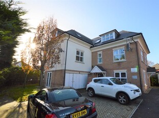 1 bedroom flat for rent in Richmond Park Road, Bournemouth, Dorset, BH8