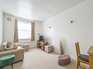 1 bedroom flat for rent in Thames Circle, Isle Of Dogs, London, E14