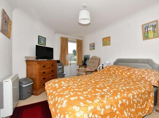 1 Bedroom Flat For Sale In Cliftonville, Margate