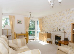 1 Bedroom Retirement Apartment For Sale in Ferndown, Dorset