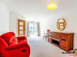 1 Bedroom Retirement Apartment – Purpose Built For Sale in South Croydon, Surrey