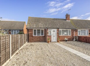 2 Bed Bungalow For Sale in Wallingford, Oxfordshire, OX10 - 5300431