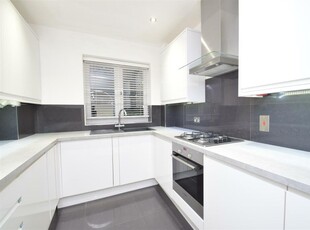 2 bedroom apartment for rent in Kevere Court, Kewferry Drive, Northwood, HA6
