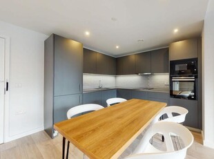 2 bedroom apartment for rent in Park Central East, SE17