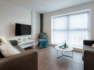 2 bedroom apartment for rent in Popworks Apartments, M4