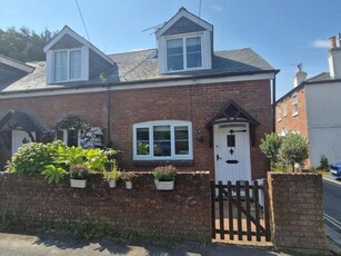 2 Bedroom End Of Terrace House For Sale In Ringwood, Hampshire