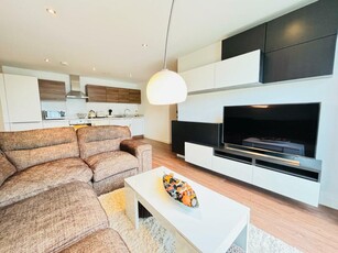 2 bedroom flat for rent in Alto Apartment, Sillavan Way, Salford, M3 6GD, M3