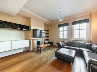2 bedroom flat for rent in Chiltern Court,
Baker Street, NW1