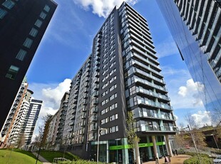 2 bedroom flat for rent in Cypress Place, 9 New Century Park, Green Quarter, Manchester, M4
