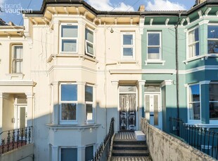 2 bedroom flat for rent in Ditchling Rise, Brighton, East Sussex, BN1