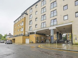 2 bedroom flat for rent in Forge Square, Isle Of Dogs, London, E14